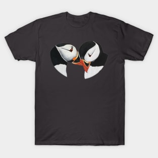 Puffins in love. T-Shirt